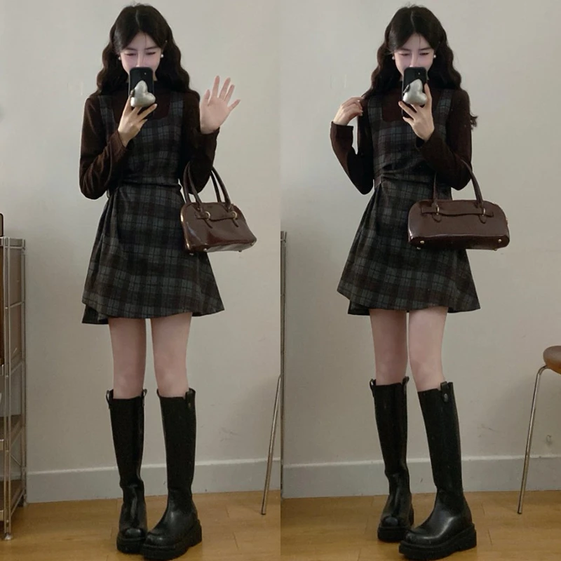 大码胖mm秋季韩版休闲百搭设计感格子背带连衣裙+打底衫套装女