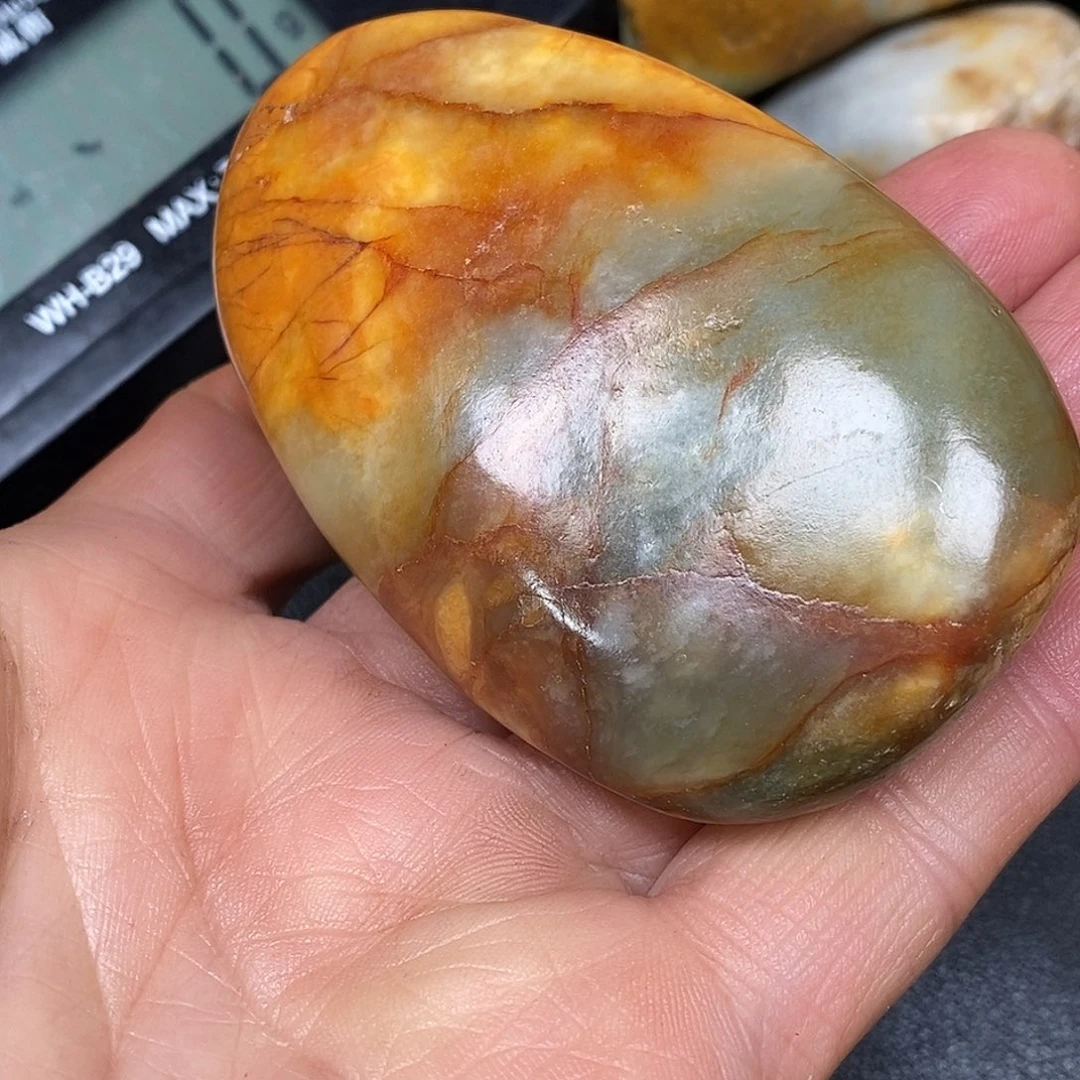 和田玉未镶嵌珠宝奇石