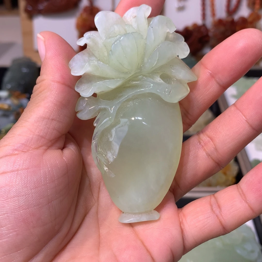 未镶嵌蛇纹石玉颈饰