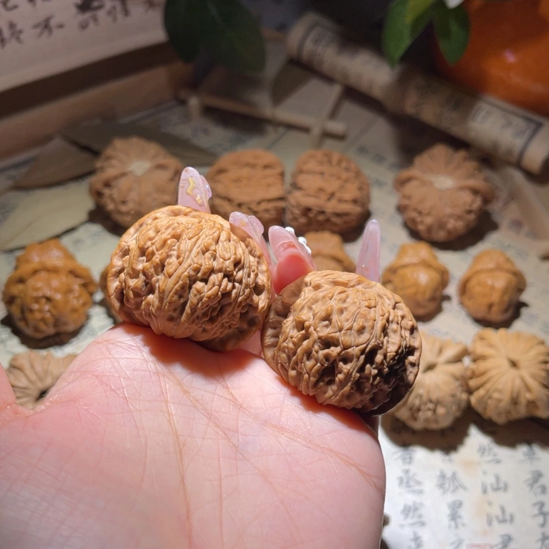 文玩核桃吊坠38球白狮子头直播选购7708