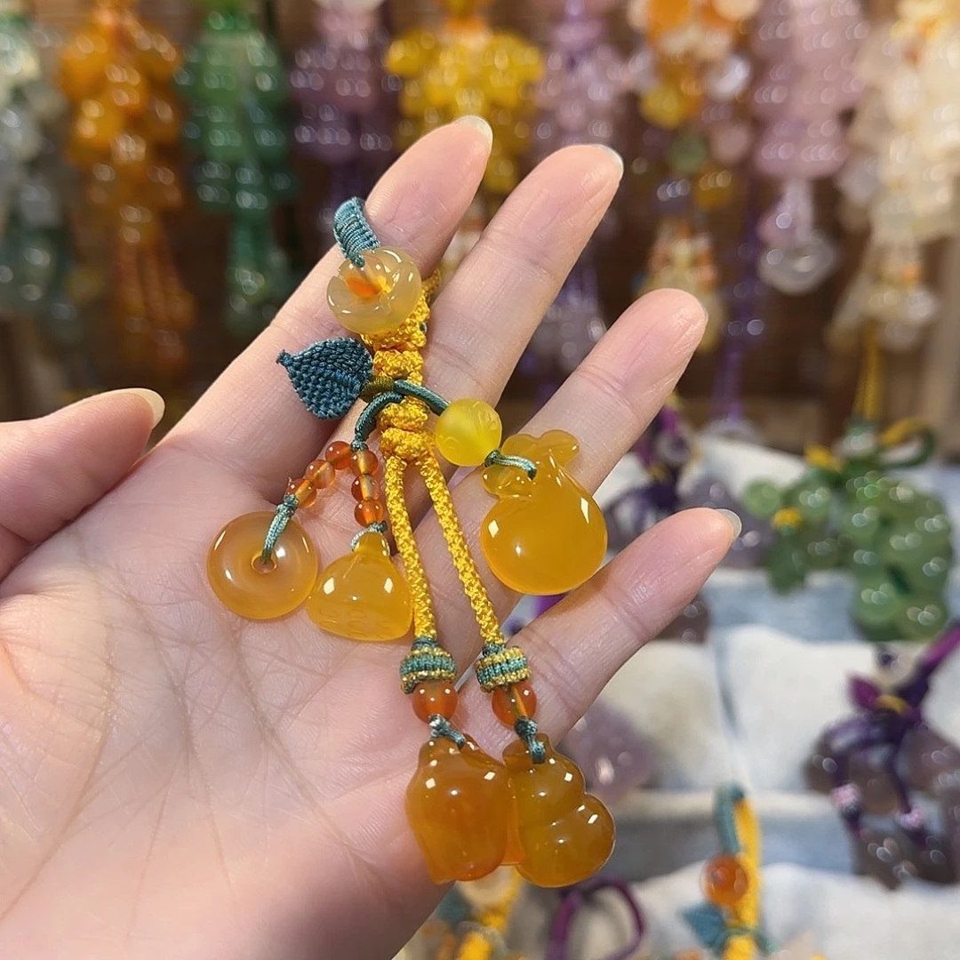 玛瑙/玉髓未镶嵌钥匙挂件
