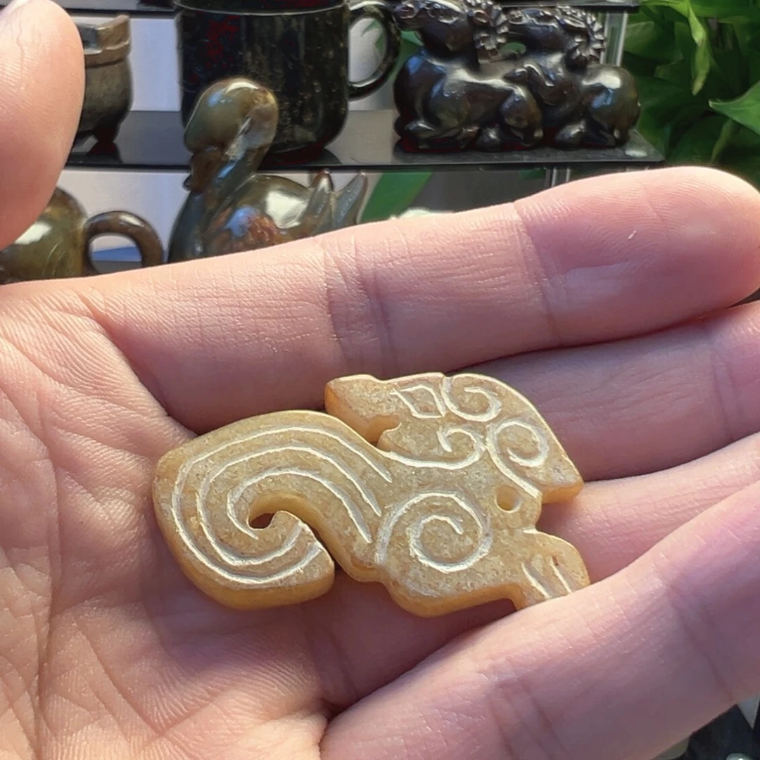 和田玉（糖玉）未镶嵌挂件