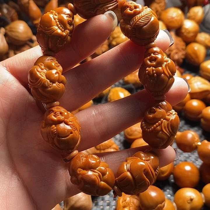 吊坠橄榄核八宝弥勒