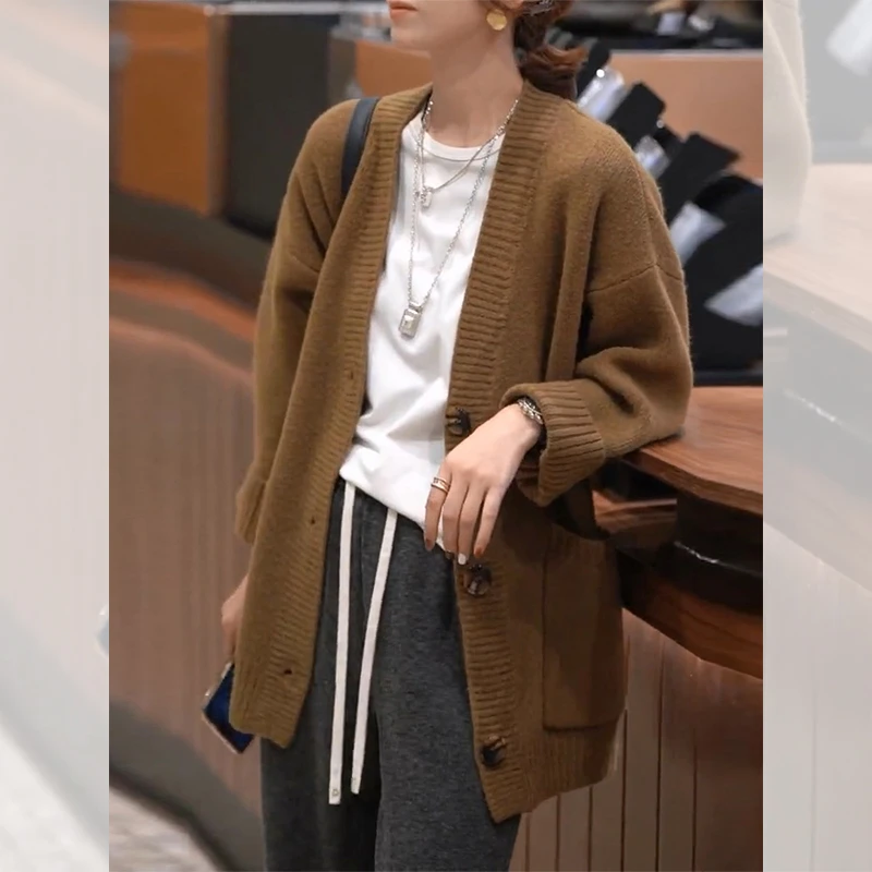 v领慵懒风外套毛衣女秋冬2025新款洋气减龄开衫上衣宽松法式小众