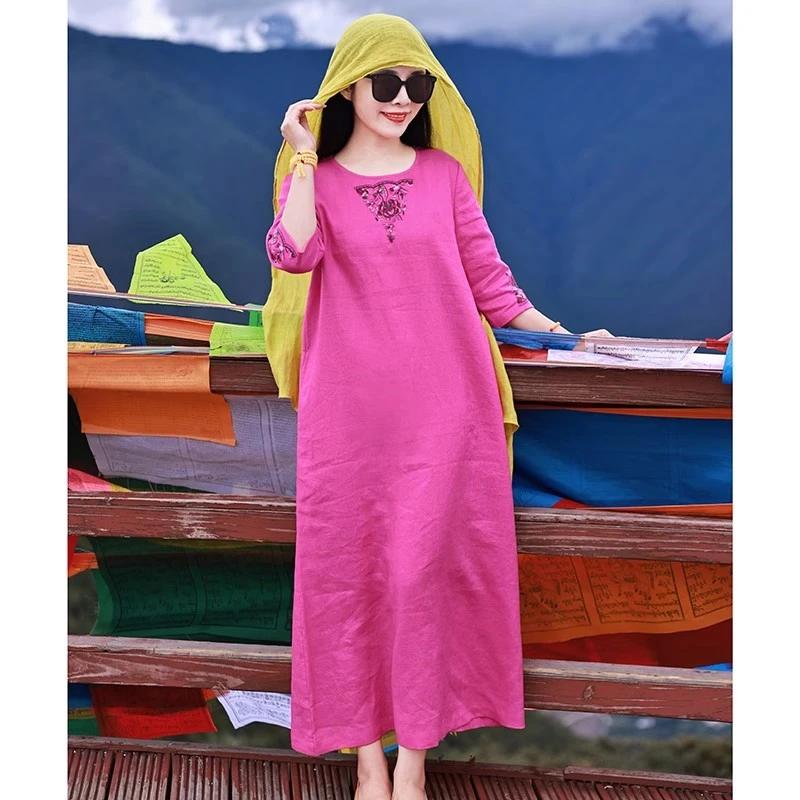 2025夏季新中式民族风刺绣连衣裙文艺圆领短袖中长款棉麻裙子女