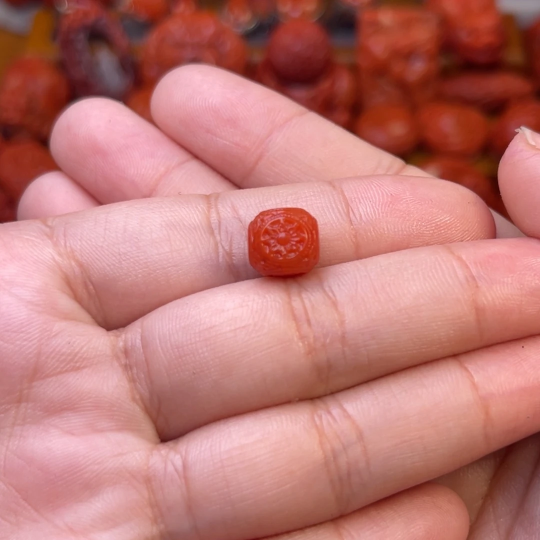 南红玛瑙未镶嵌川料瓦西刺骨六方9mm尺寸
