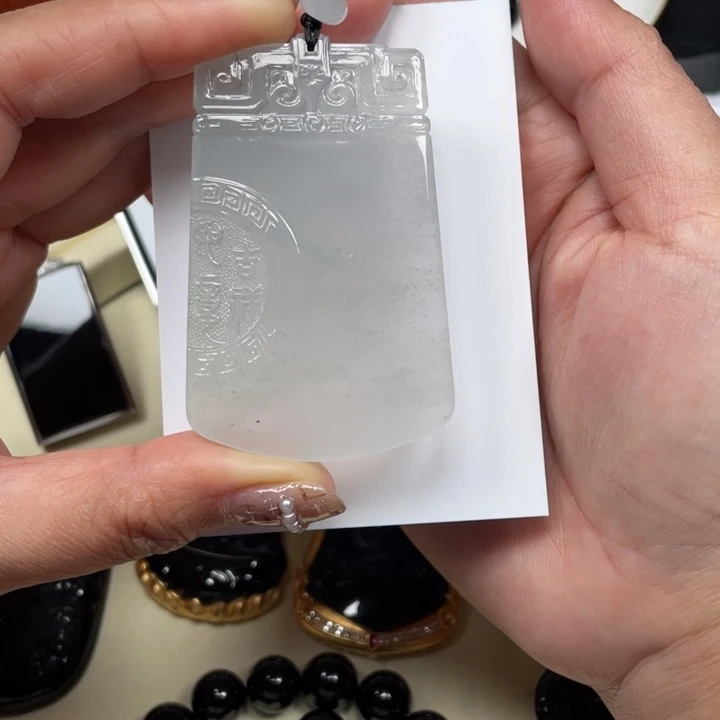 青***翊翡翠未镶嵌颈饰翡翠