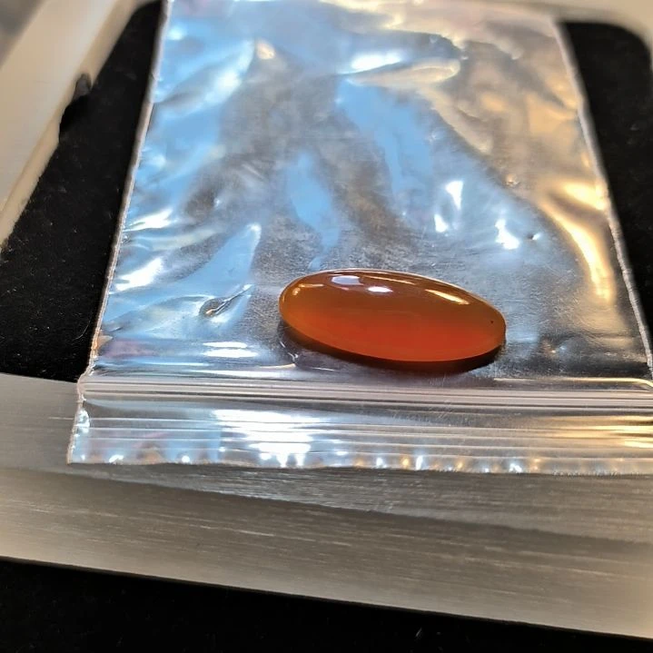 柴***仁未镶嵌戒面石英岩玉