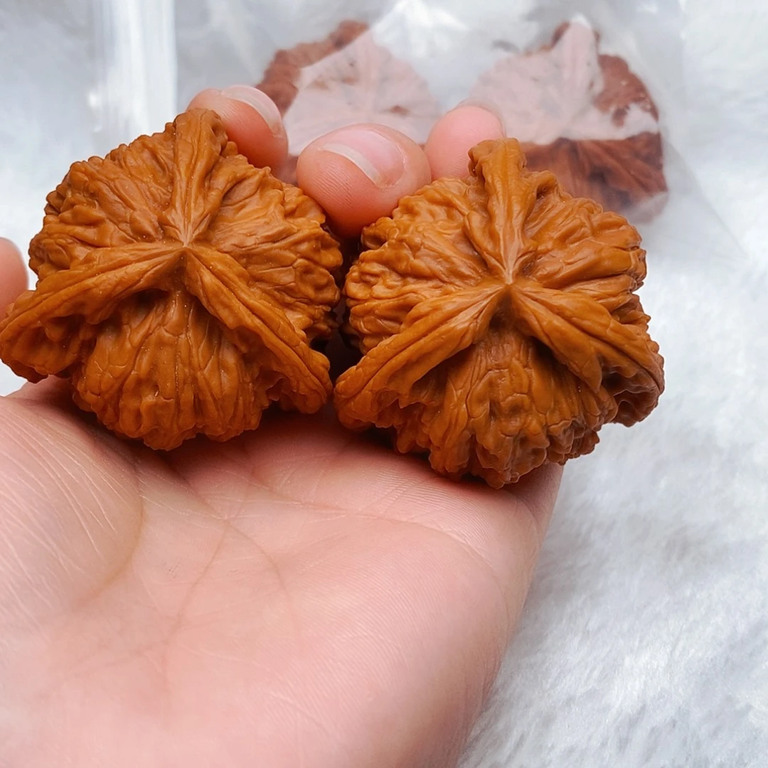 无***忧吊坠文玩核桃三棱