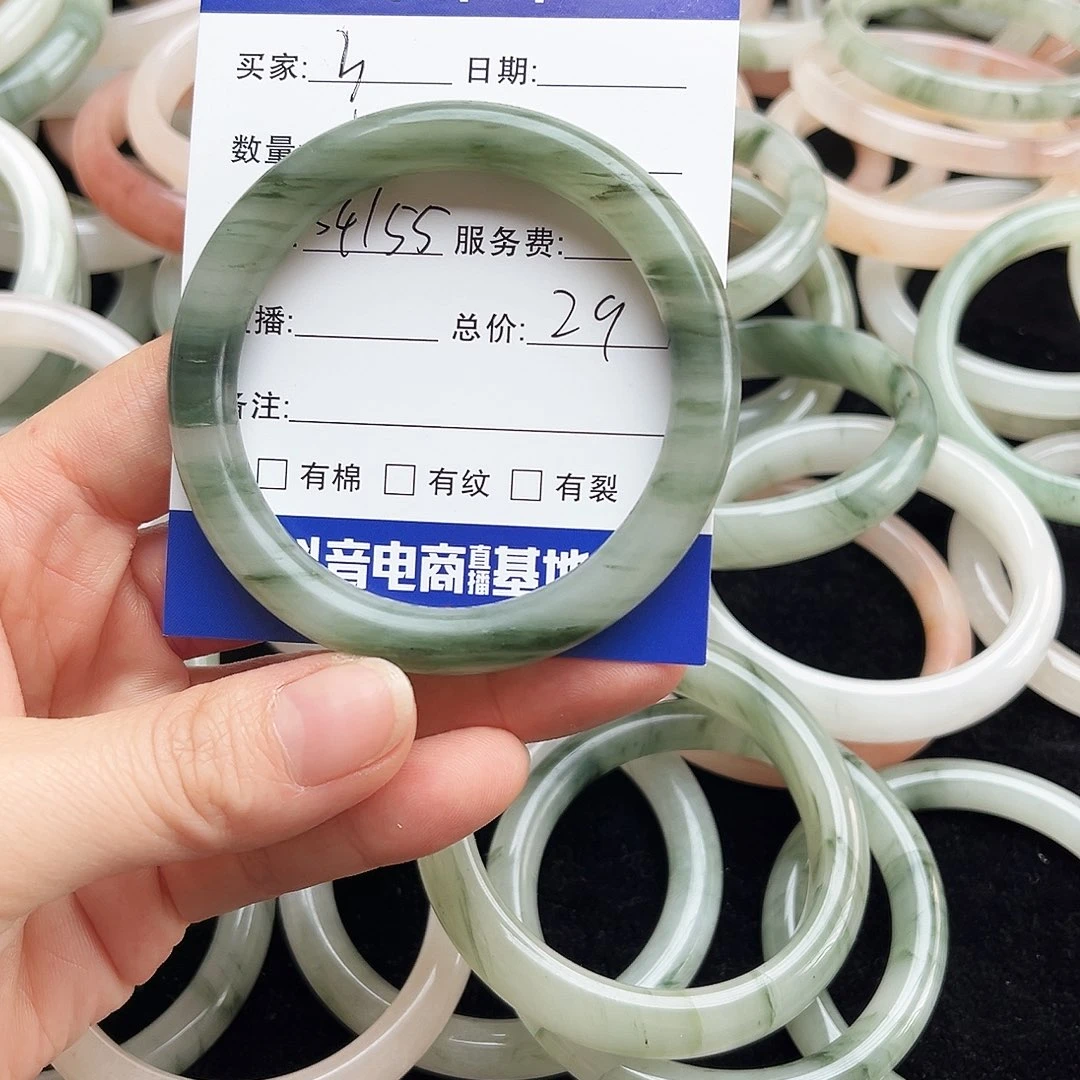未镶嵌手镯石英质玉3