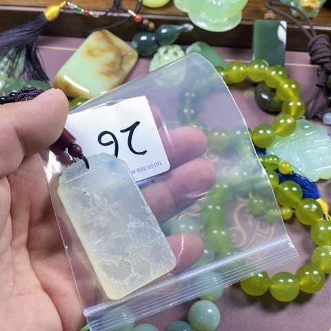 未镶嵌蛇纹石玉颈饰