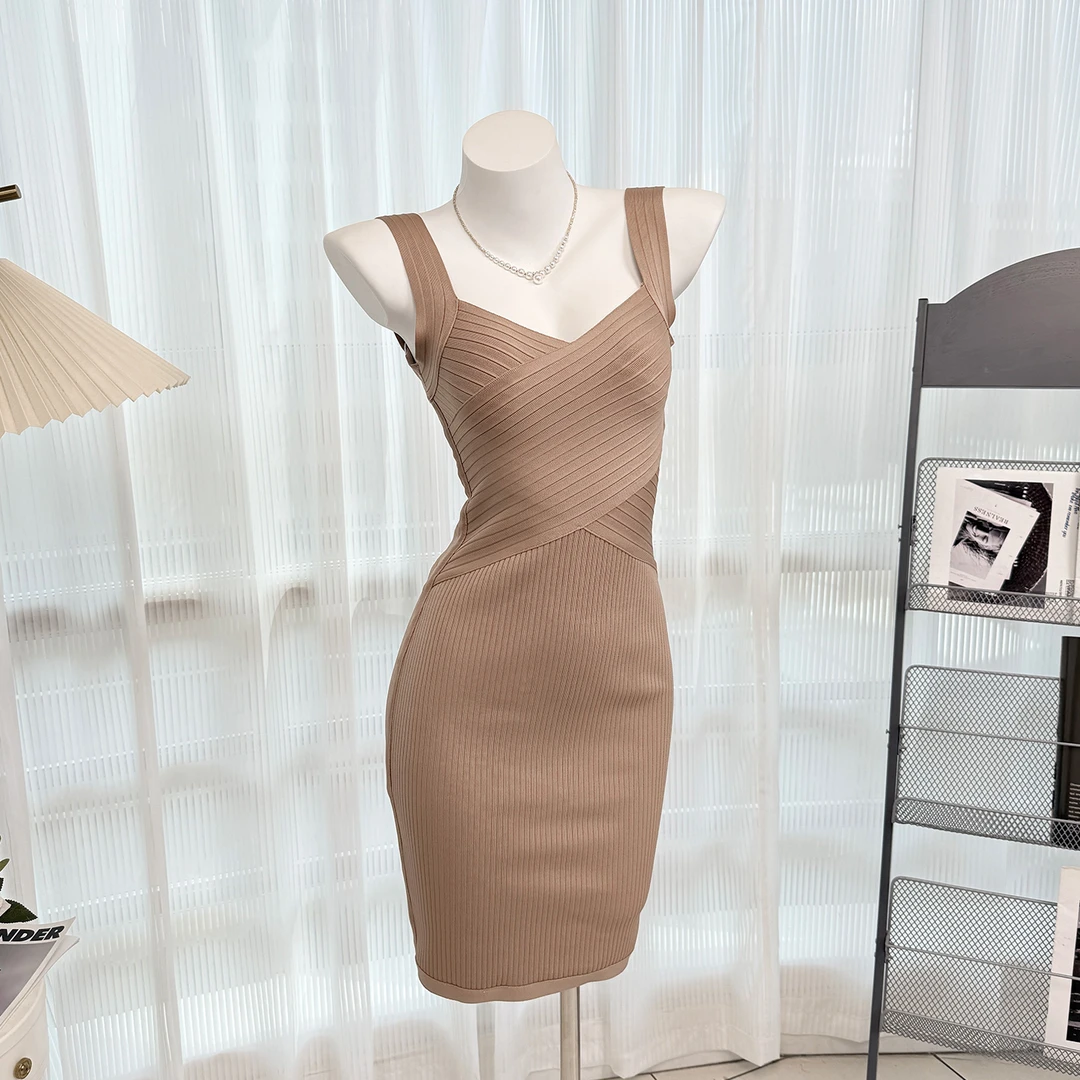 纯欲温柔大姐姐V领绷带连衣裙女25夏季新款气质性感紧身包臀长裙