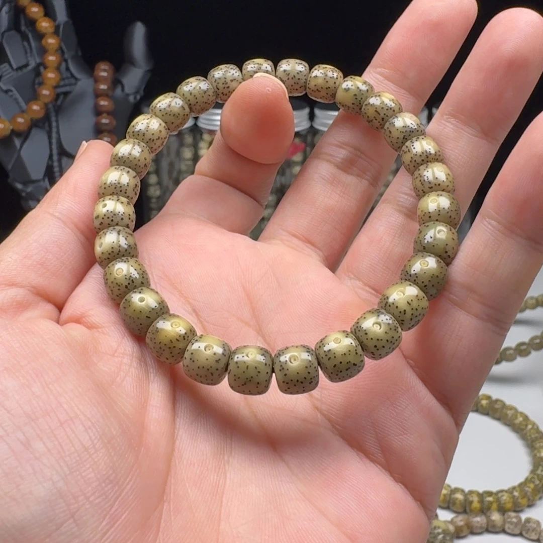 星月菩提手串8x7绿幽灵单圈