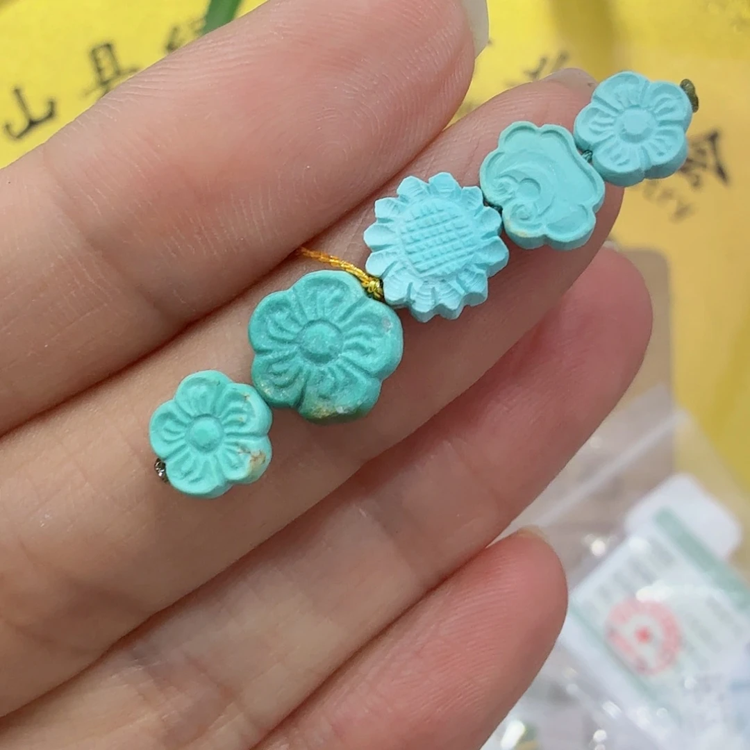 未镶嵌绿松石珠宝奇石