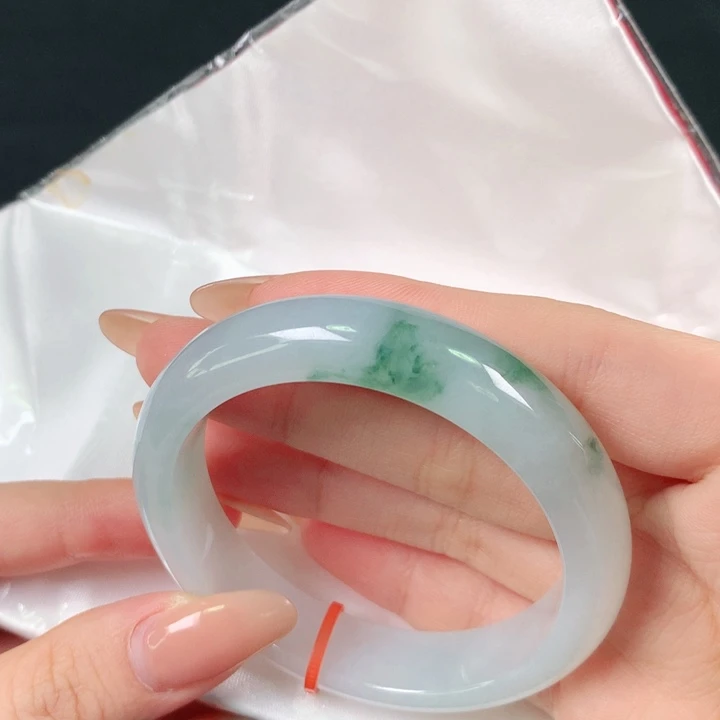 翡翠手镯未镶嵌天然翡翠手镯04