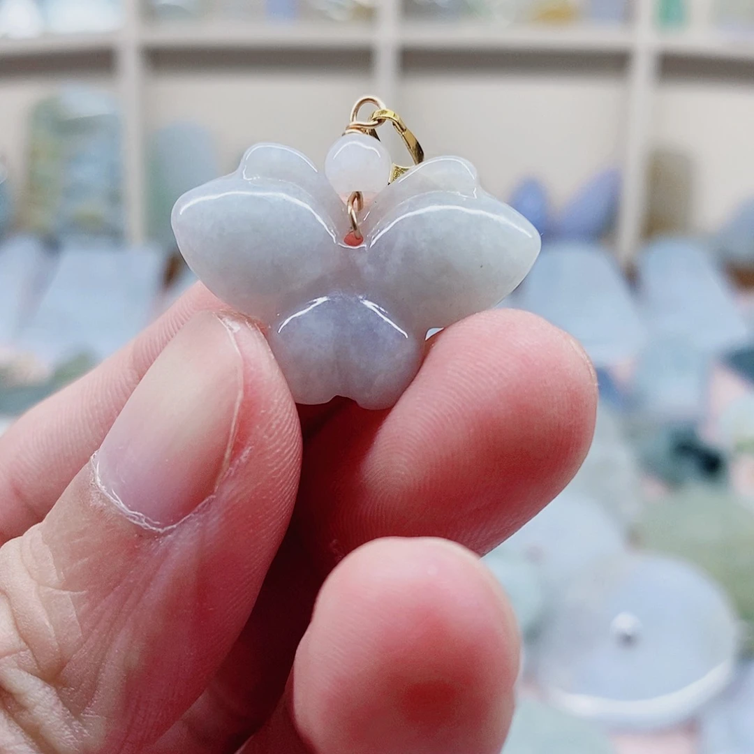颈饰未镶嵌翡翠天然