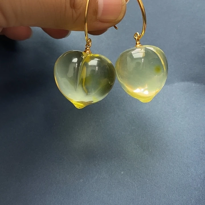 琥珀未镶嵌裸石耳坠