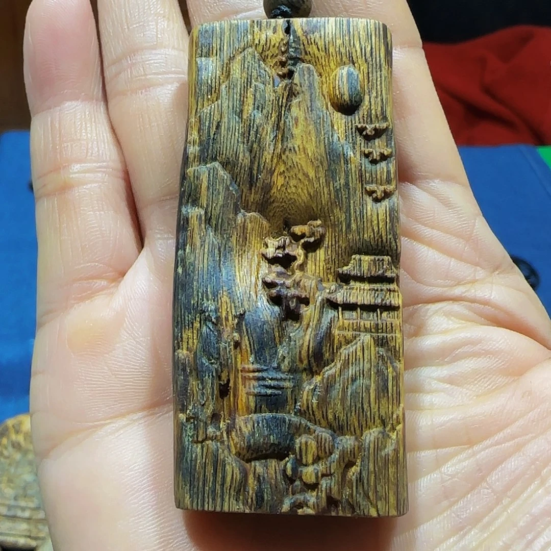 沉香沉香碎屑海南白奇乌身金丝红油山水老料14.5带绳