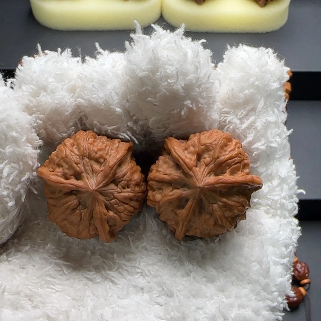 文玩核桃把件雨花石全品奔32