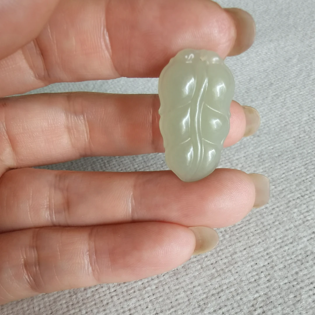 新疆和田玉青海料树叶