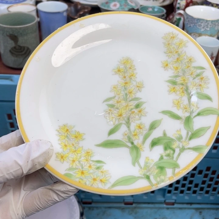 他家瓷器真美…开播了