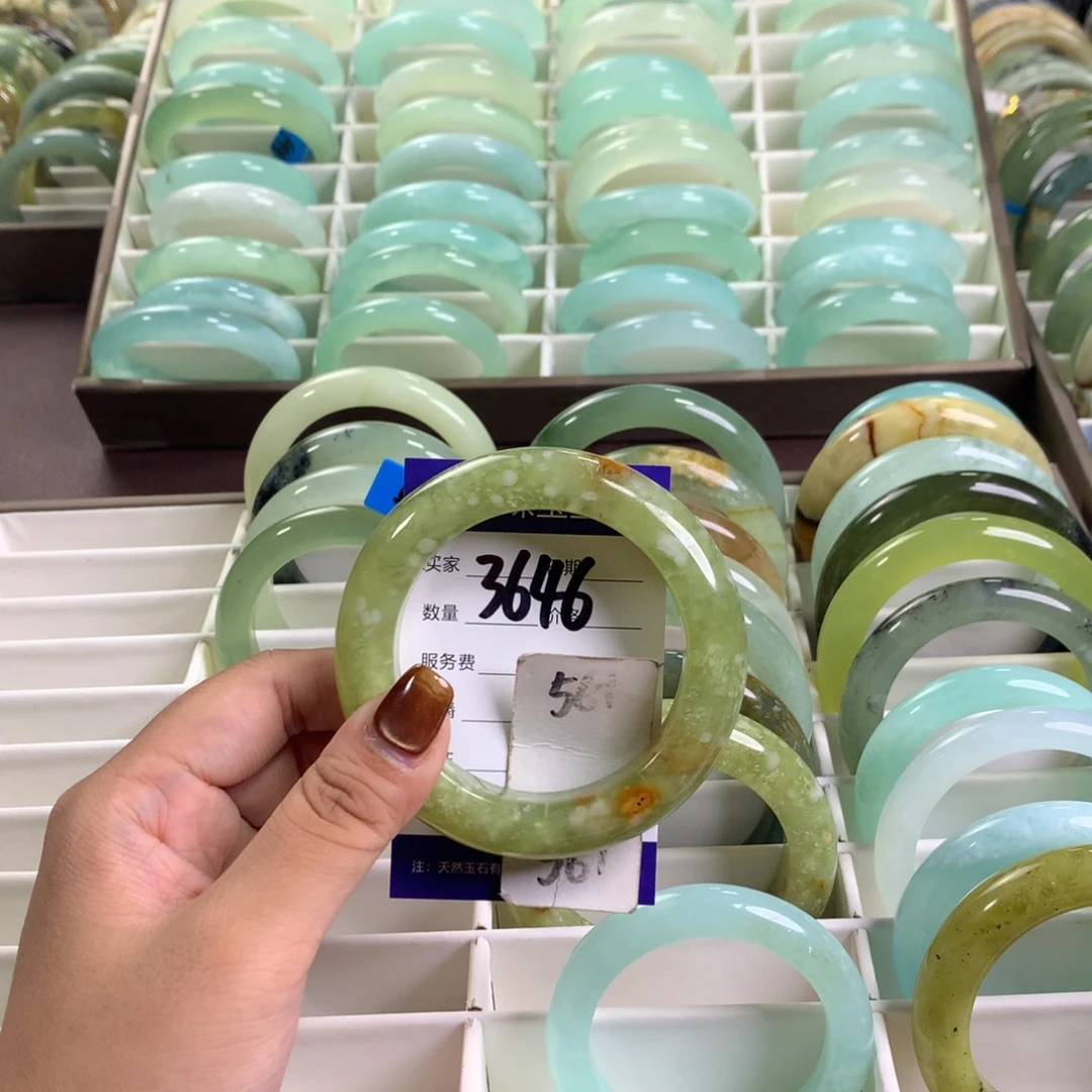 未镶嵌蛇纹石玉手镯3646