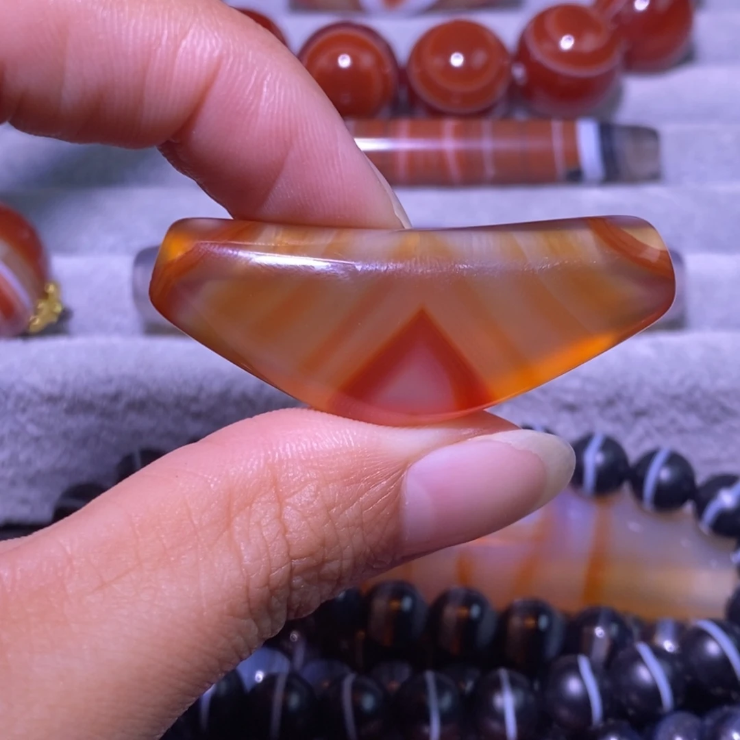 玛瑙/玉髓未镶嵌颈饰