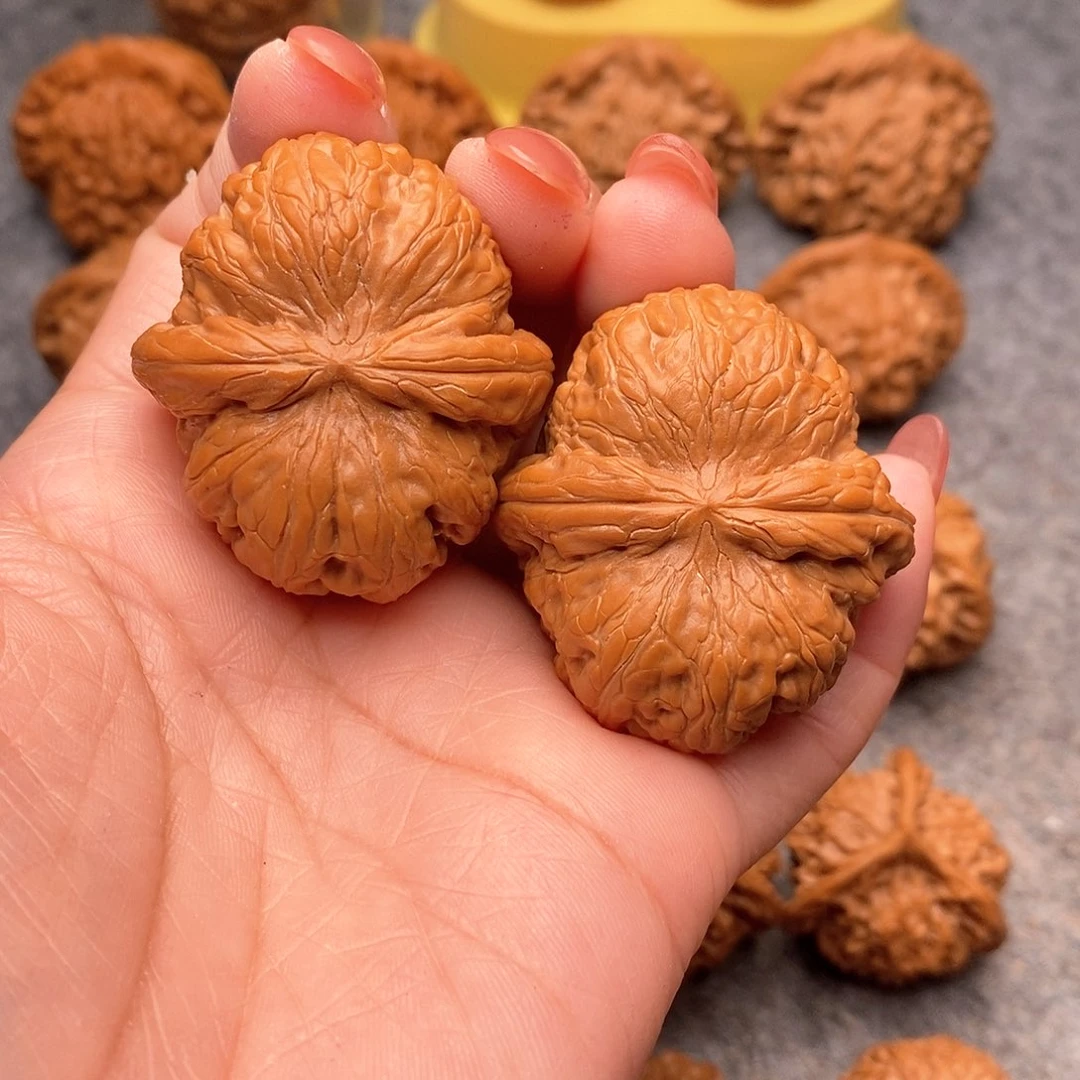 文玩核桃把件精品特价元宝43