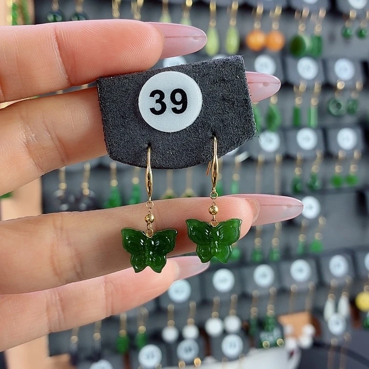 和田玉18K金镶嵌耳饰