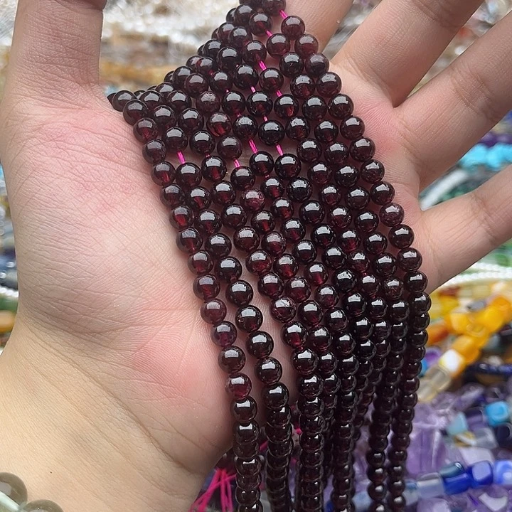 玛瑙/玉髓未镶嵌珠宝半成品一条6mm左右红石榴石