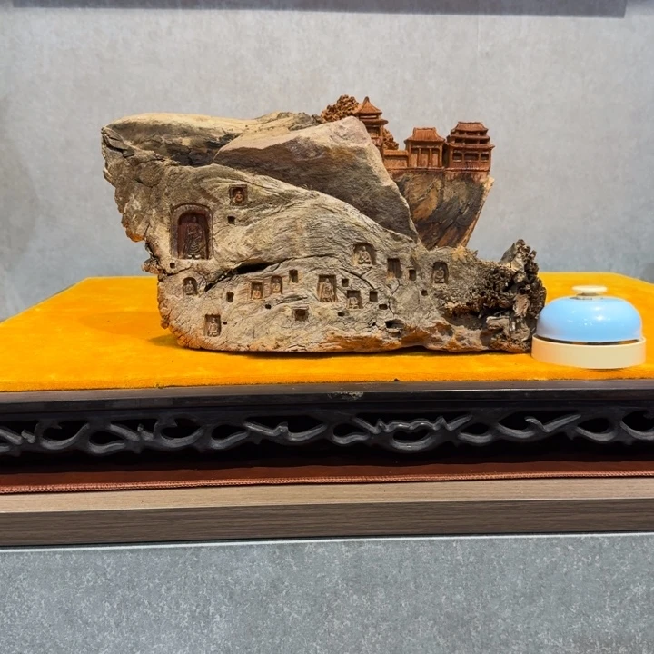 鸡翅木鹰***界崖柏阿啊阿