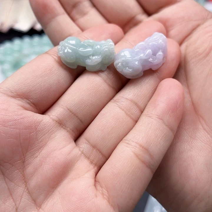 翡翠未镶嵌颈饰天然翡翠A货