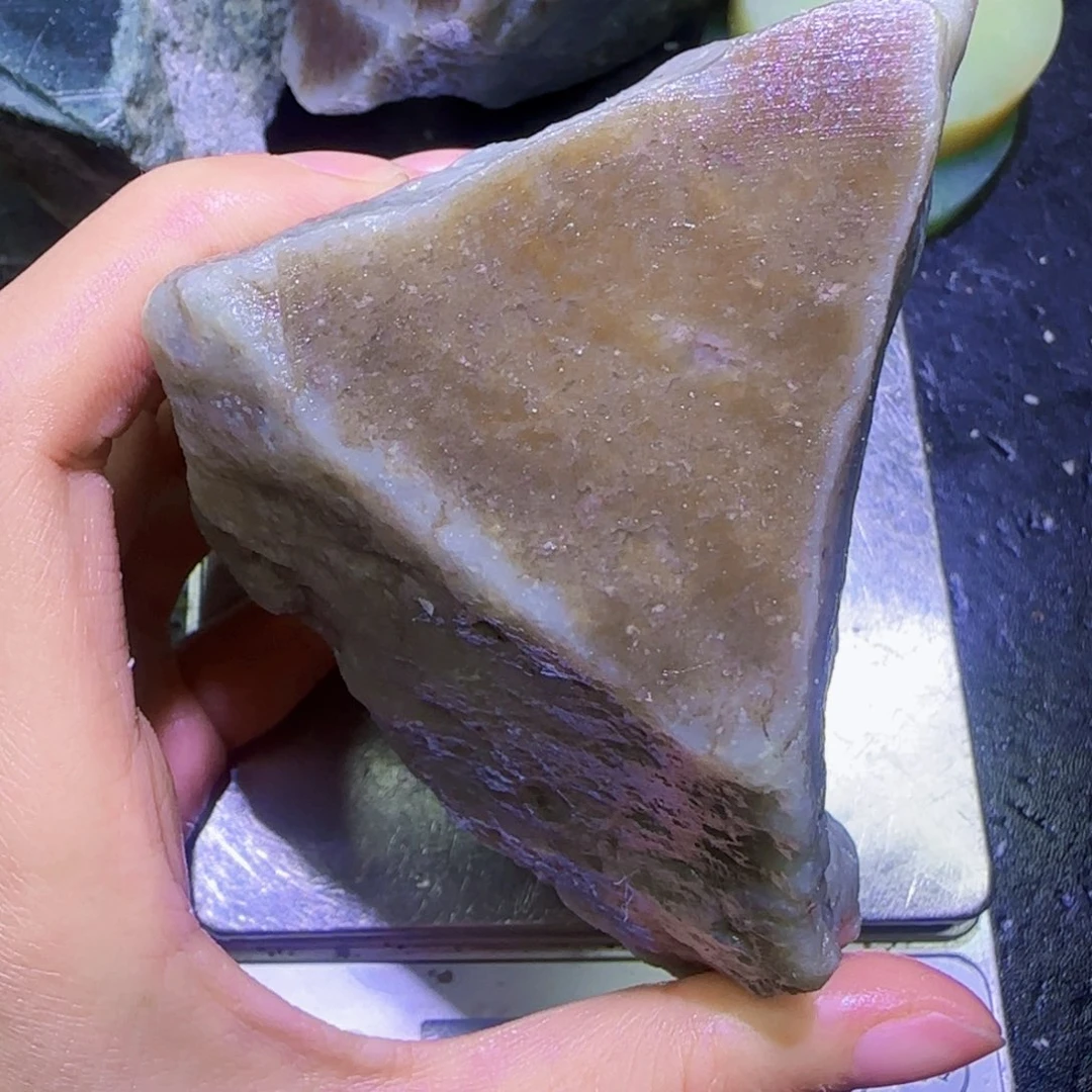 和田玉未镶嵌珠宝半成品