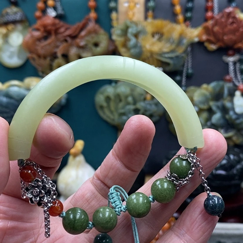 【闪购商品】蛇纹石玉未镶嵌手牌