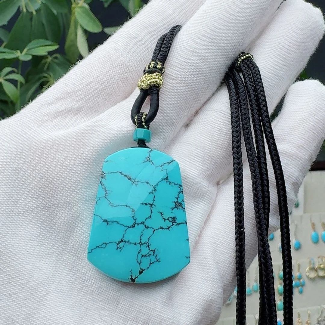 绿松石未镶嵌颈饰吊坠