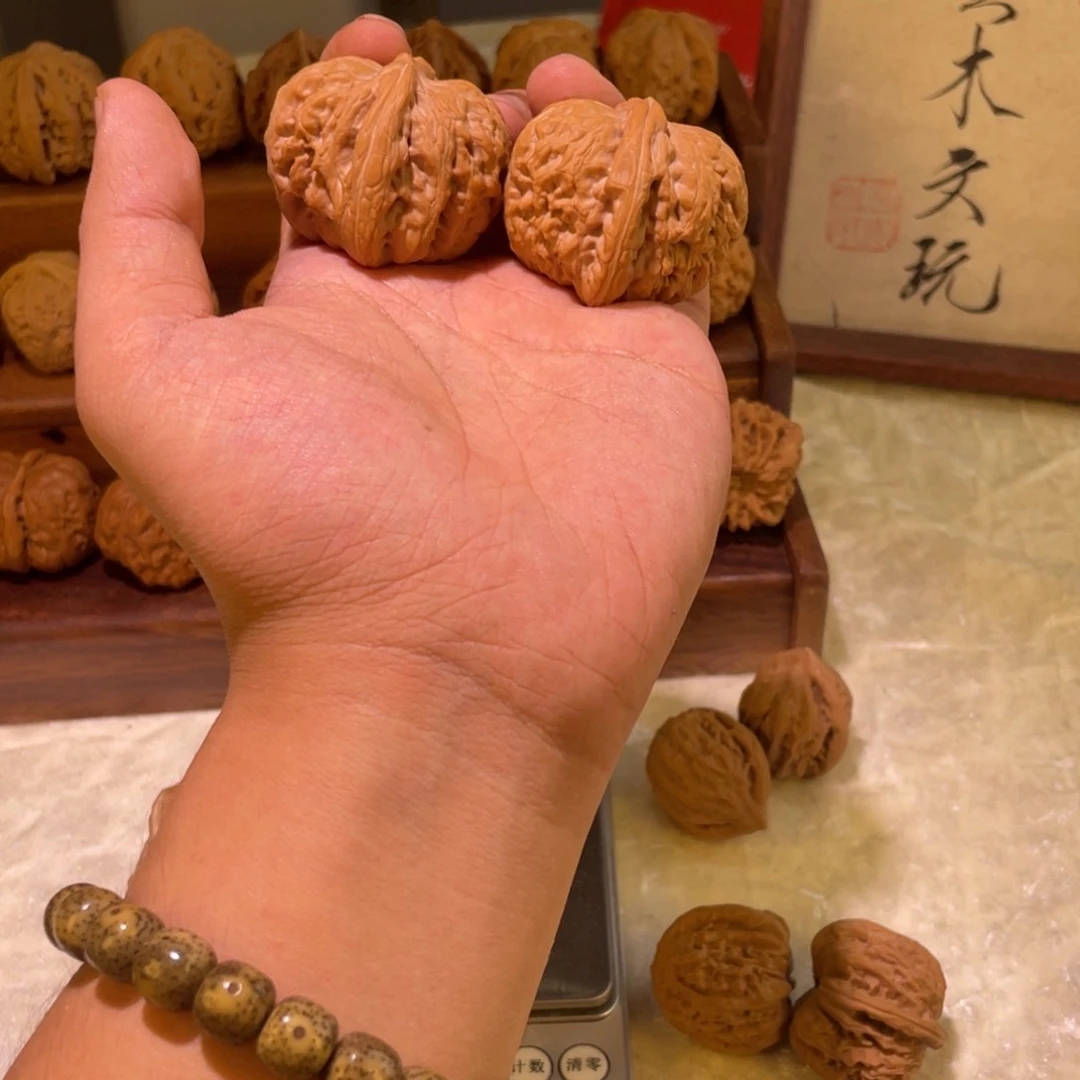 杭**圆41元宝全品文玩核桃1111