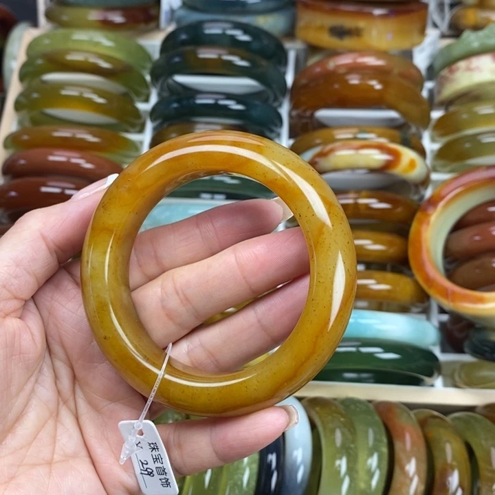 蛇纹石玉未镶嵌手镯56