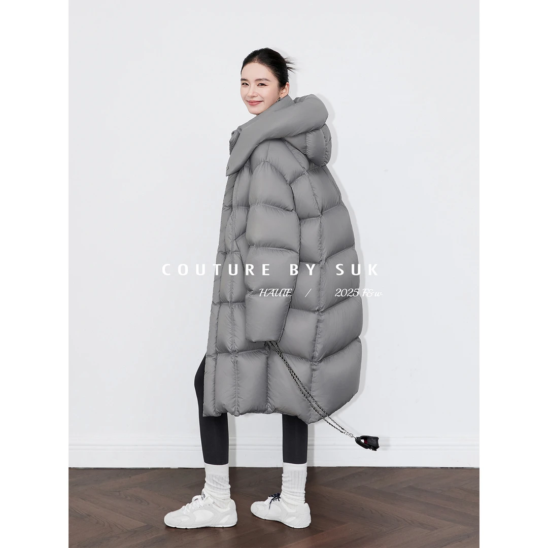SUK【南极绮梦】中长款90白鹅绒连帽保暖宽松廓形羽绒服女冬SK5805