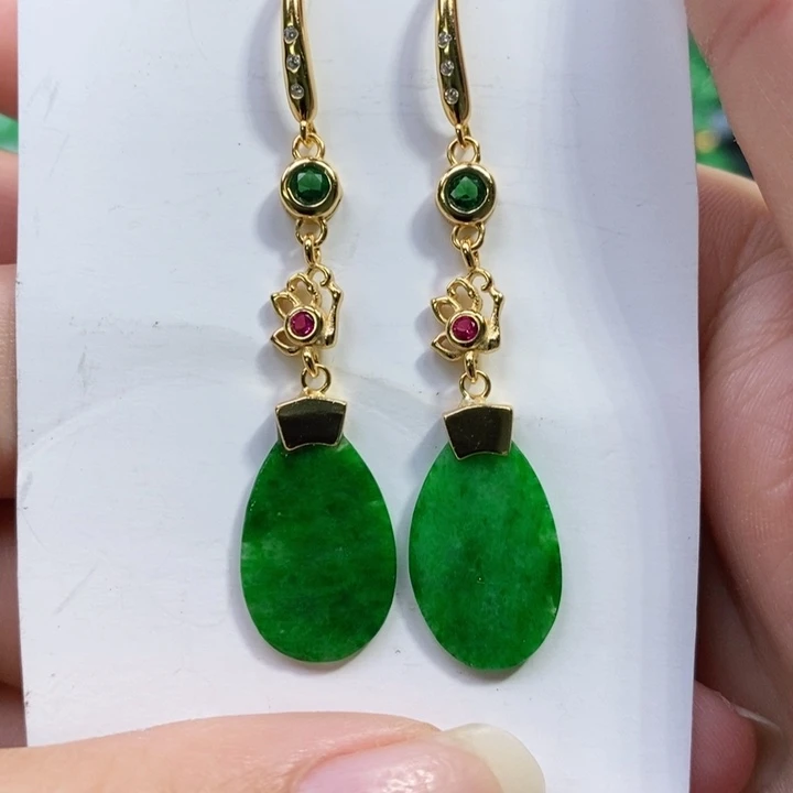 颈饰未镶嵌翡翠吊坠