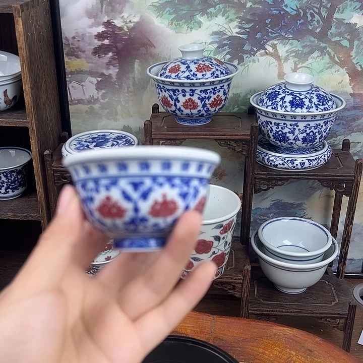 其他瓷缠枝莲釉里红小压手