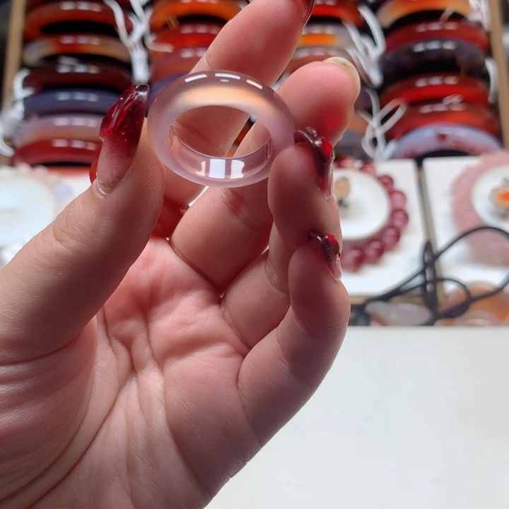 玛瑙/玉髓手镯未镶嵌-****?