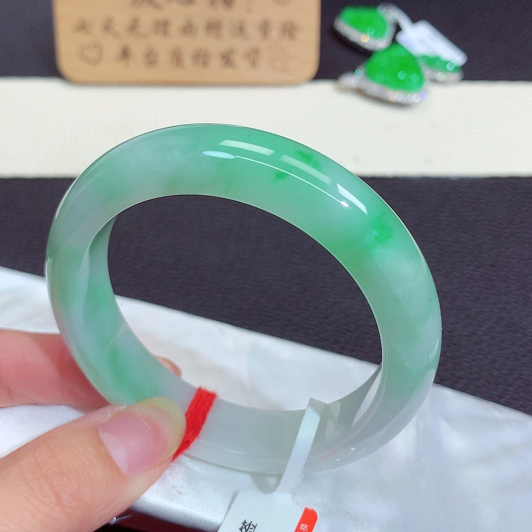 未镶嵌手镯翡翠8003