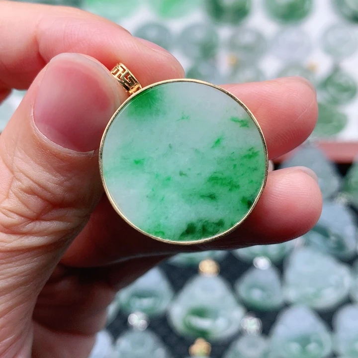 翡翠吊坠(不含链)18K金镶嵌