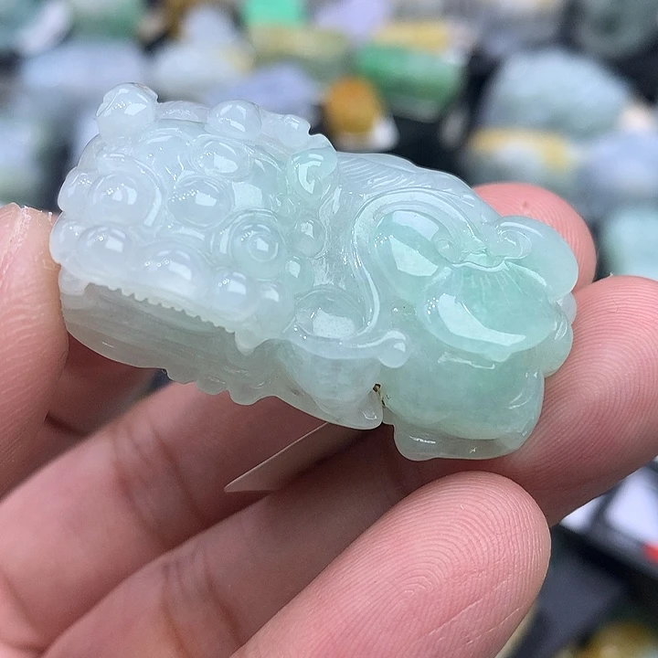 翡翠未镶嵌颈饰天然缅甸翡翠貔貅吊坠