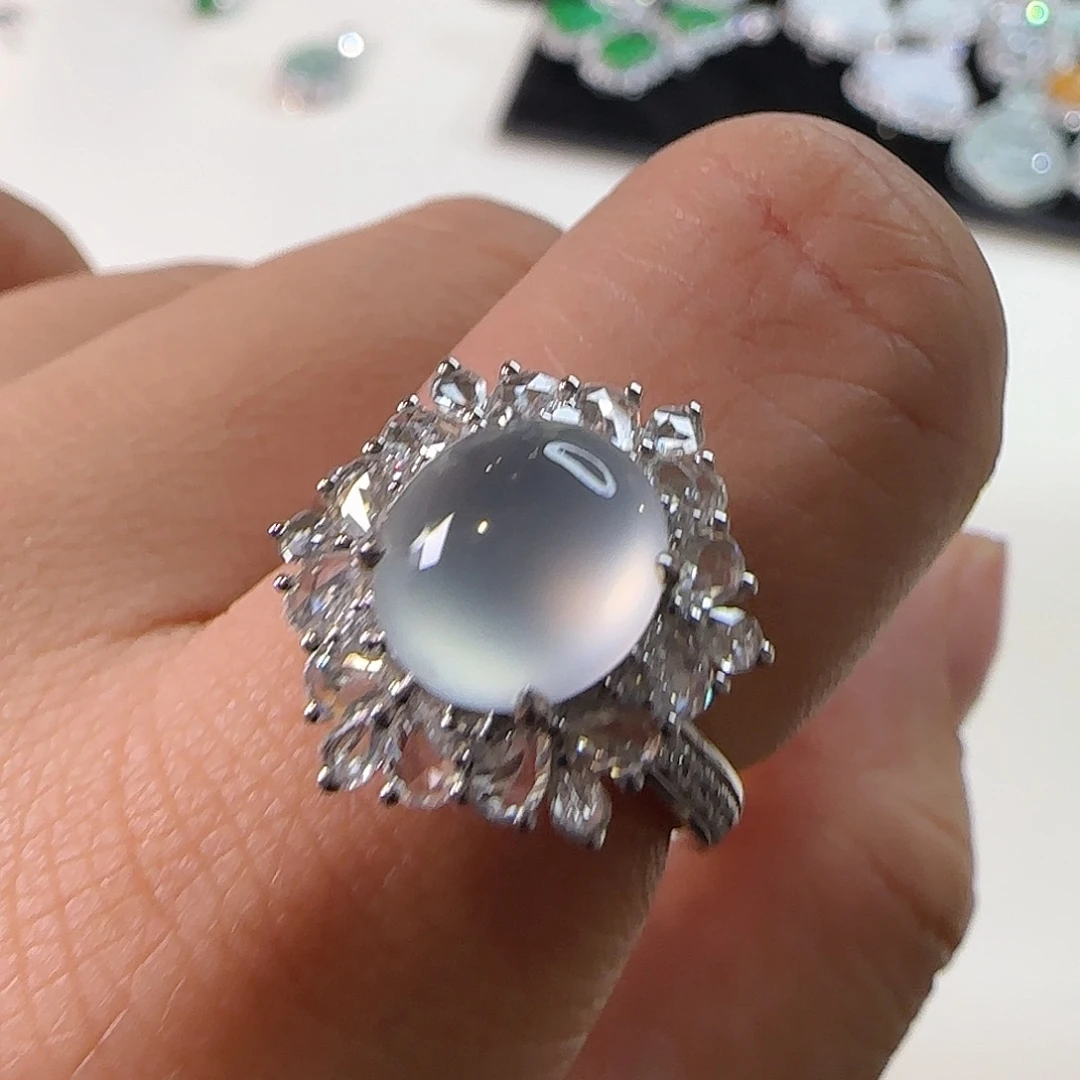 翡翠18K金镶嵌戒指天然翡翠