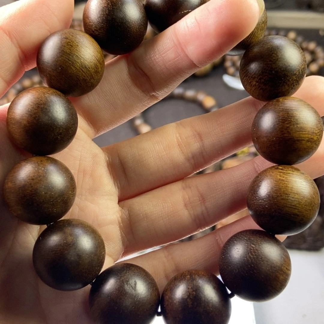 沉香手串龙****坪富森红土