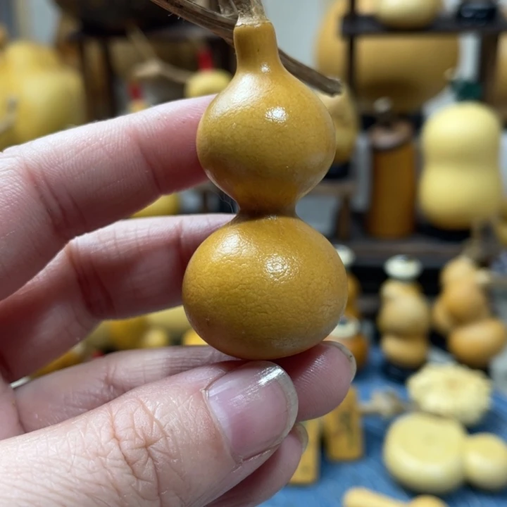 怡****06美好的一天从吃瓜