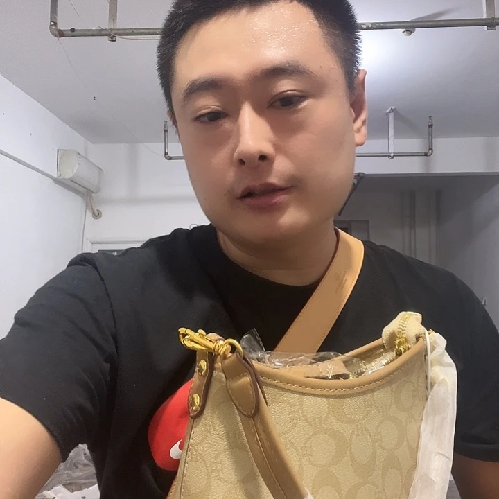 蚕丝犏牛皮（革）驴皮（革）