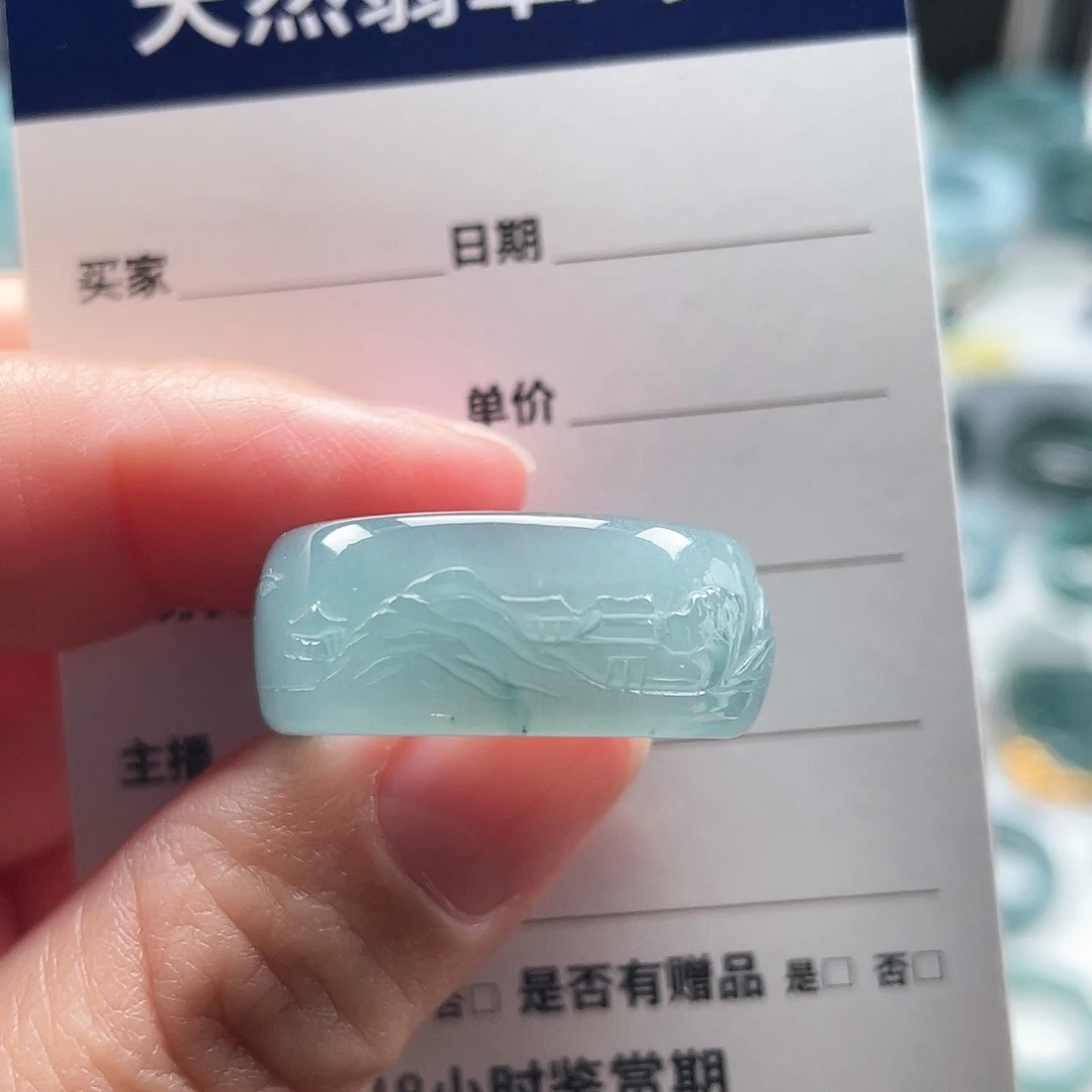 未镶嵌戒指翡翠见**己翡翠