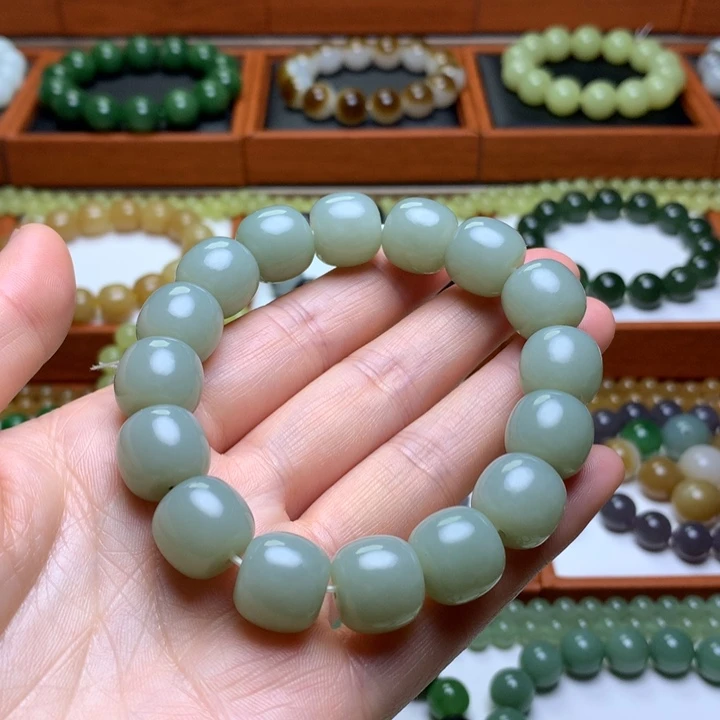 和田玉手串未镶嵌